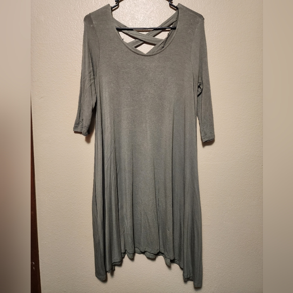 Simple Long-sleeve Olive Green Dress w/ Pockets